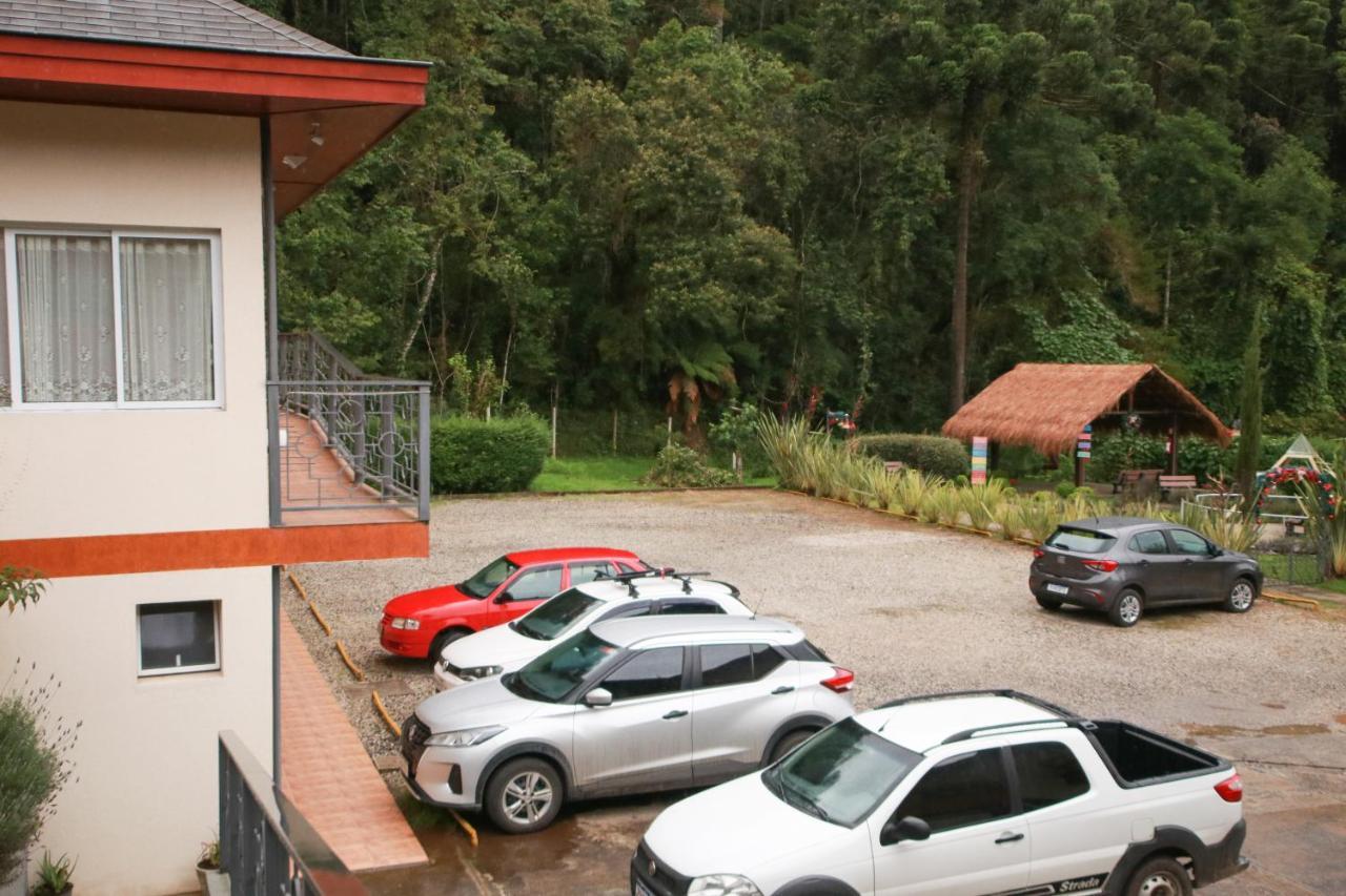 Pensão Recanto Feliz Campos do Jordão